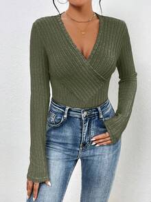 SHEIN Frenchy 素色條紋針織交疊領連身背心 - 墨綠色 - 查看 5