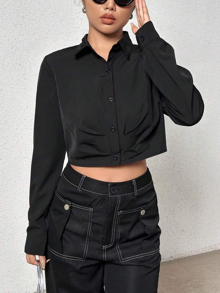 SHEIN Unity Camisa unicolor fruncido con botón delantero crop - Negro - Ver 1