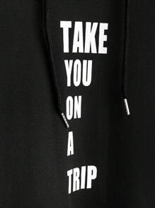 SHEIN LUNE Plus Size Slogan Graphic Kangaroo Pocket Drawstring Sweatshirt - Black - View 5