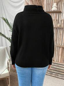 SHEIN LUNE 大碼高領紐扣細節落肩袖套頭毛衣 - 黑色 - 查看 2