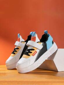 皮革拼色孩子們的運動鞋,輕便男孩運動鞋