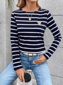 SHEIN Frenchy 條紋印花心形刺繡圓領t恤 - 藏蓝色 - 查看 4