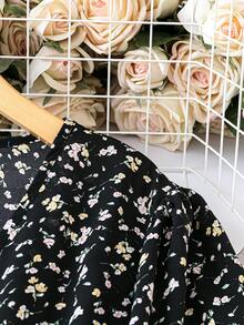 SHEIN LUNE Plus Ditsy Floral Print Flounce Sleeve Dress - Black - View 4
