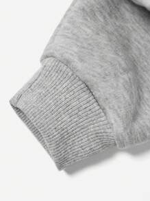 RueChic Tween Boy Letter Graphic Thermal Lined Sweatpants - رمادي - مشاهدة 3