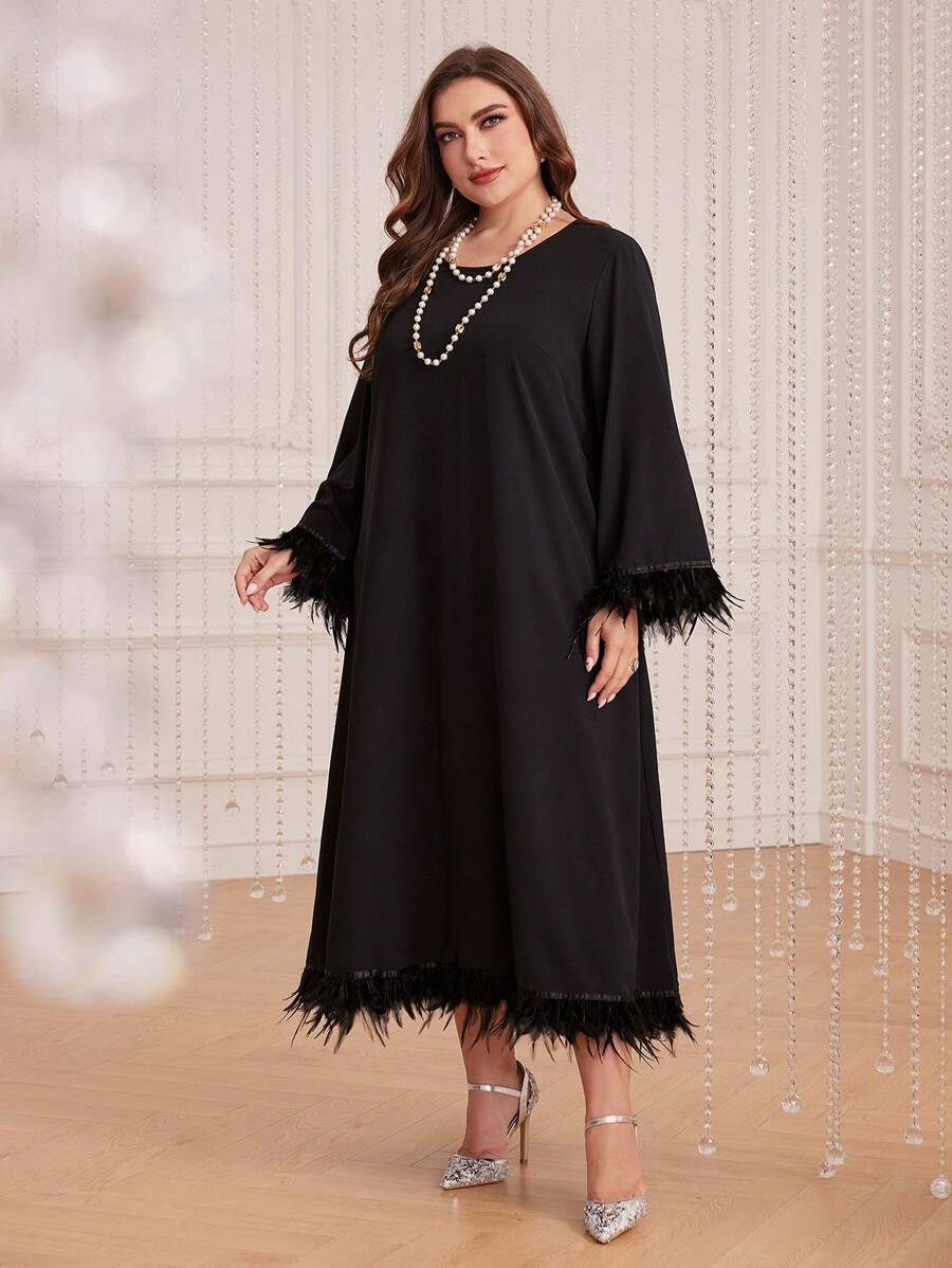Al Najma 大碼毛茸邊洋裝 - 黑色 - 查看 1