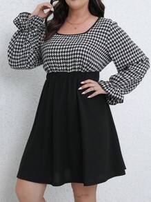 SHEIN Clasi Plus Size Houndstooth Pattern Bell Sleeve Dress - Black - View 8