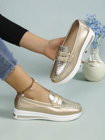 Women's Fashionable, Lightweight, Slip-Resistant, Wear-Resistant Slip-On Flat Shoes With Metallic Detail,Loafers For Women