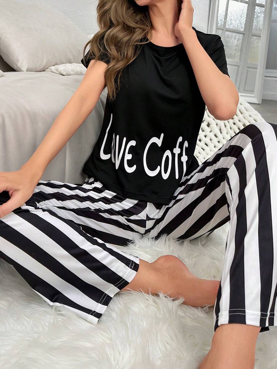 con estampado de letra Camiseta & de rayas Pantalones Conjunto de pijama - Blanco y Negro - Ver 1