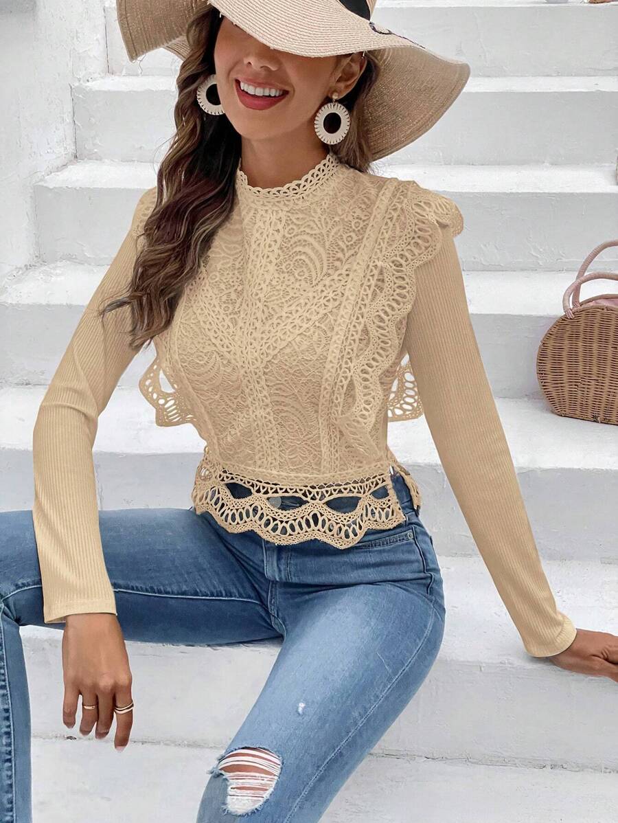 SHEIN Frenchy 水溶蕾絲拼接小高領貝殼邊襯衫 - 卡其色 - 查看 1