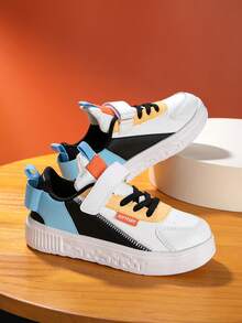 皮革拼色孩子們的運動鞋,輕便男孩運動鞋