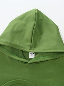 SHEIN Young Boy Cartoon Embossed Drop Shoulder Hoodie & Sweatpants - Green - View 3