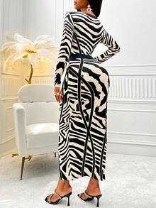 SHEIN Slayr Allover Print Notched Neckline Bodycon Dress - Black - View 2