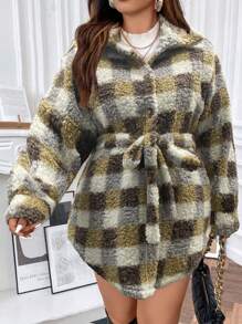 Flirla معطف تيدي طباعة مربع النقش حزام مقاس كبير