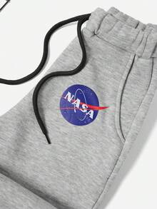 RueChic Tween Boy Letter Graphic Thermal Lined Sweatpants - رمادي - مشاهدة 5