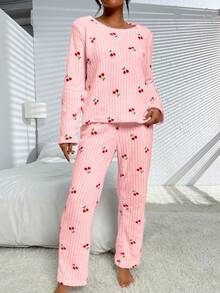 Conjunto de pijama con estampado de cereza