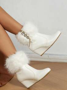 Women's Chunky Heeled Solid Color Ankle Boots With Fringe Detail