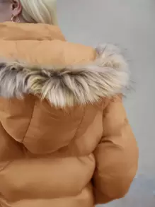 EURMUSE Wattierter Damenmantel Mit Kapuze, Kragen Und Diagonalen Taschen