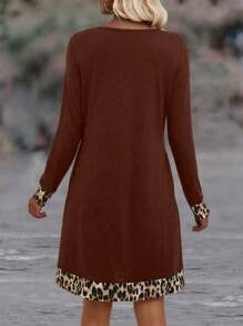 豹紋印花隱藏口袋T恤洋裝 - 棕色 - 查看 2