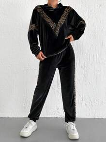 EURMUSE Women's Leopard Print Hooded Sweatshirt And Pants Set - Black - View 4