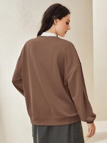 Mulvari 1入組字母圖案落肩袖運動衫 - 巧克力棕 - 查看 2