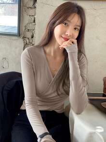 DAZY Chất rắn Surplice cổ Áo thun - Lạc đà - Xem 6