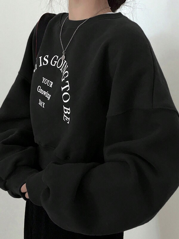 DAZY Sudadera oversize con gráfico de letra, manga larga, ropa de otoño