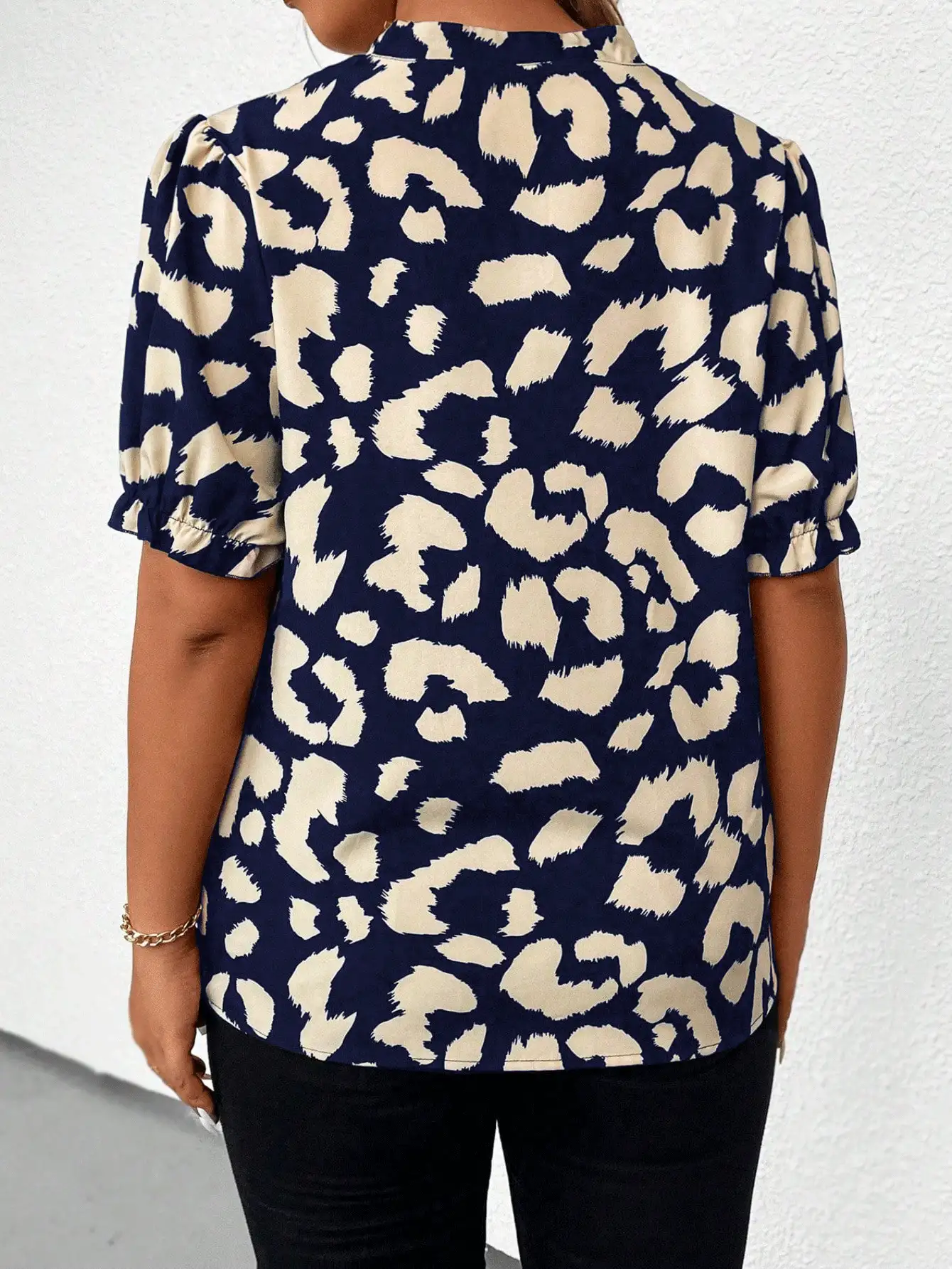 SHEIN Plus Allover Print Notched Neckline Puff Sleeve Blouse