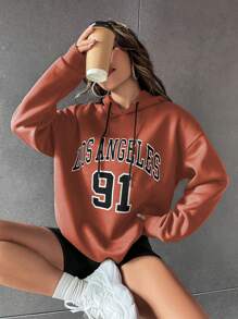 SHEIN Unity Đồ họa Chữ cái Thả vai Dây rút Hoodie - màu nâu - Xem 1