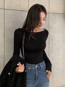 DAZY 纯色不对称领修身T恤，秋季长袖女式露肩上衣 - 黑色 - 查看 3