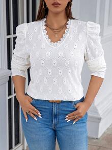 Calvaya 大碼鏤空蕾絲花邊羊腿袖網眼刺繡T恤 - 杏色 - 查看 3