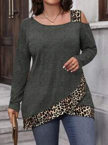 SHEIN LUNE 加大號撞色豹紋不對稱領口包覆式下擺t恤 - 深灰色 - 查看 1