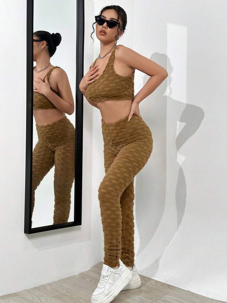 Ladies' Short Crop Top And Pants Set