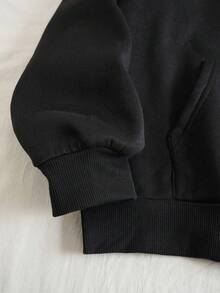 SHEIN EZwear Slogan Graphic Drawstring Thermal Lined Hoodie - Black - View 6