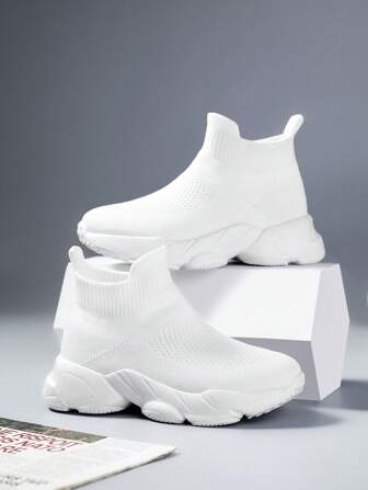 高幫舒服的和柔軟的休閒孩子們靴子