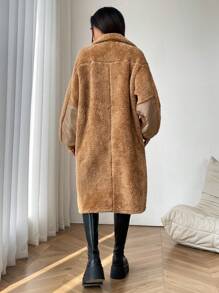 SHEIN EZwear 字母補丁細節落肩袖絨毛外套 - 駝色 - 查看 2