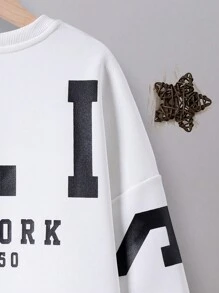 SHEIN Cậu bé Tween Đồ họa Chữ cái Thả vai Áo nỉ - trắng - Xem 5