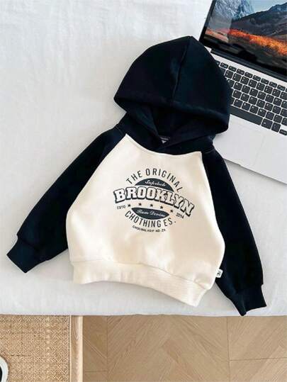 Young Boy Letter Graphic Raglan Sleeve Hoodie