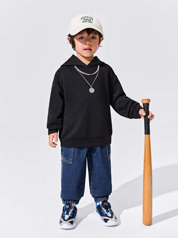文字とポケットのパッチ付きスウェットシャツ 男の子用