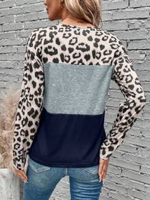 SHEIN LUNE 豹紋印花撞色前紐扣T恤 - 彩色 - 查看 2