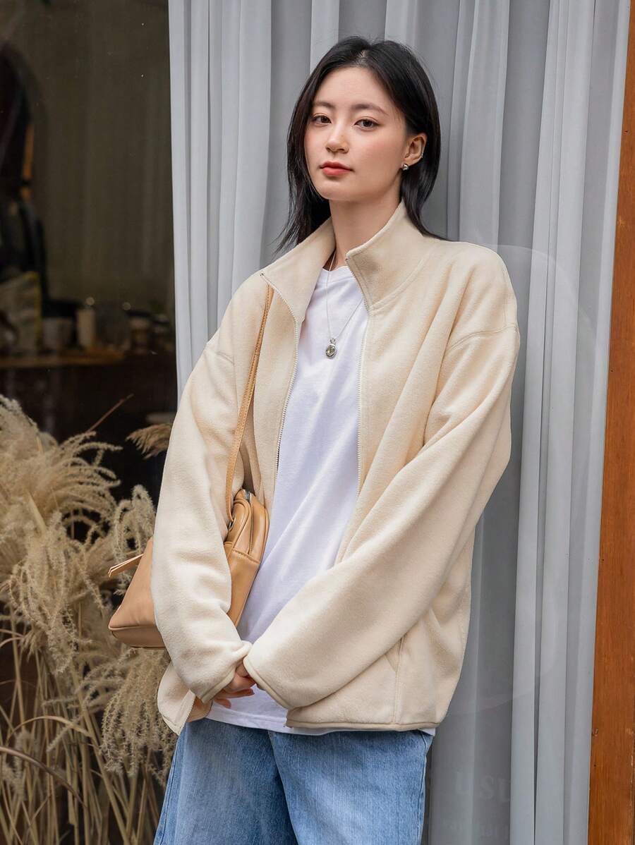 DAZY 拉鏈開襟落肩袖抽繩下擺搖粒絨夾克 - 米色 - 查看 1