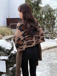 DAZY Women's Leopard Print Warm Scarf - Brown - View 2
