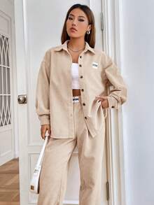 SHEIN EZwear Thư được vá Thả vai Vải to sợi Áo sơ mi & Quần - Màu be - Xem 3