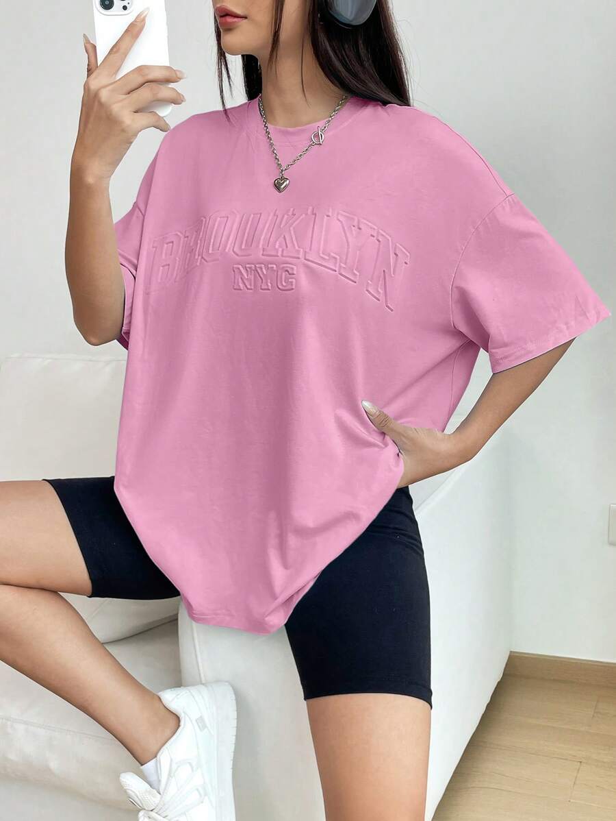 SHEIN EZwear Thư dập nổi Áo thun Thả vai - Hồng - Xem 1