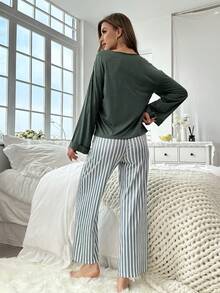 條紋印花落肩袖睡衣套裝 - 綠色 - 查看 2