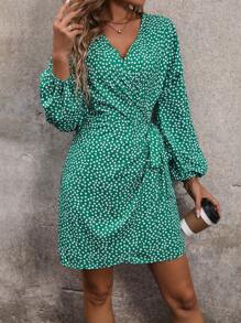 SHEIN Frenchy 碎花燈籠袖側打結圍裹式洋裝 - 綠色 - 查看 4