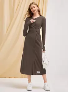 Mulvari Vestido con diseño de parche de letra girante delantero tejido de canalé - Marrón - Ver 1