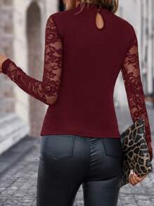 SHEIN Clasi Top con encaje en contraste con abertura delantera de cuello alto