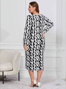 SHEIN Clasi Plus Size Women's Printed Sweater Dress - Black and White - View 2