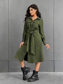 SHEIN Essnce Hemdkleid mit Pattentasche, Kontrastsaum, Gürtel,