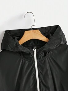 SHEIN EZwear Hơn Chi tiết Patched thư Một nửa khóa kéo Thả vai áo có mũ Áo khoác - màu đen - Xem 4